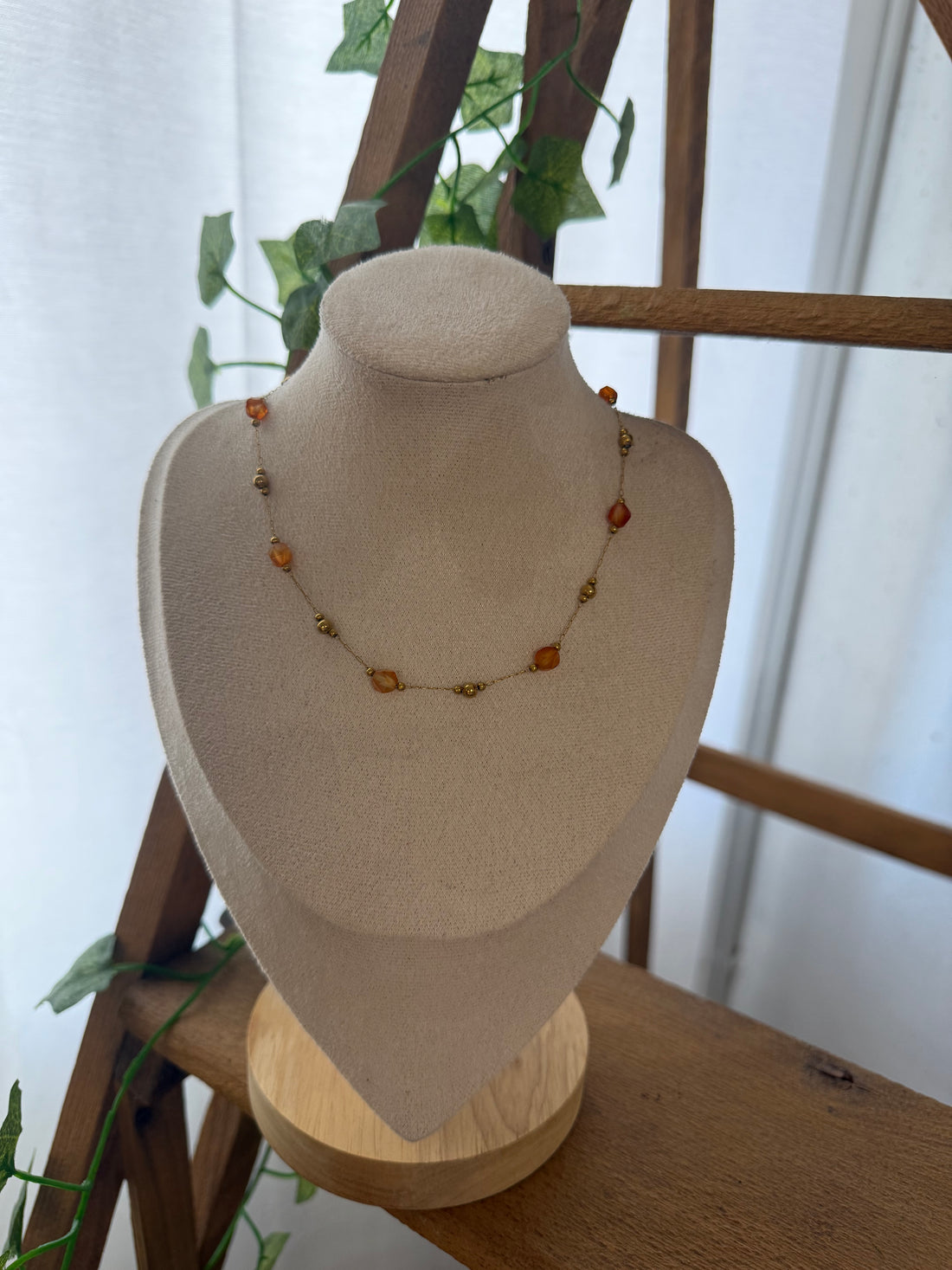 Collier perles orange
