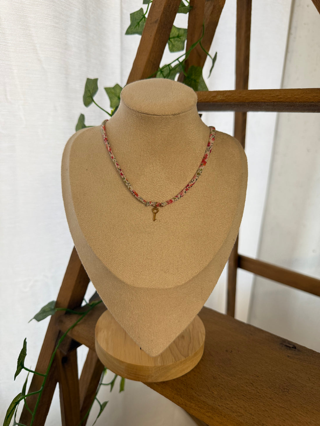 Collier liberty rose