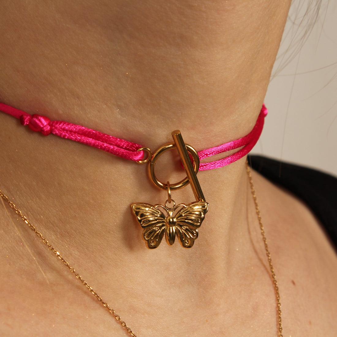 Collier LYNE