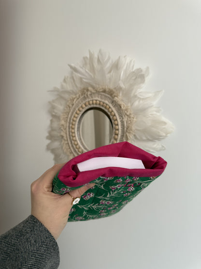Pochette de livre à fleurs
