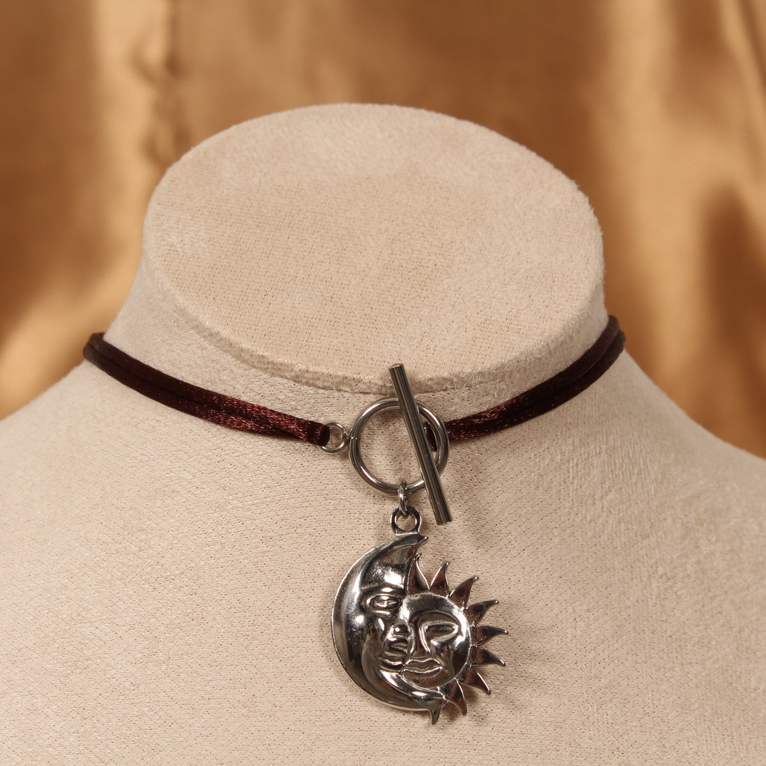 Collier CLEA