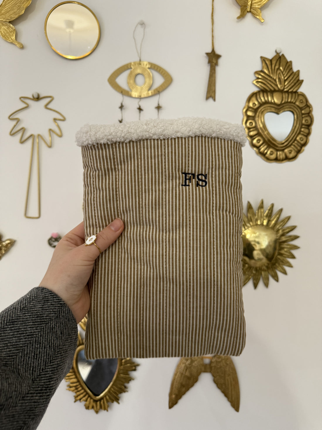 Pochette de livre rayé