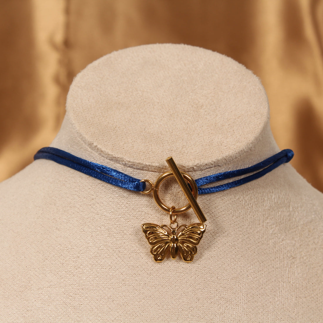 Collier LYNE