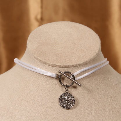 Collier ALMA