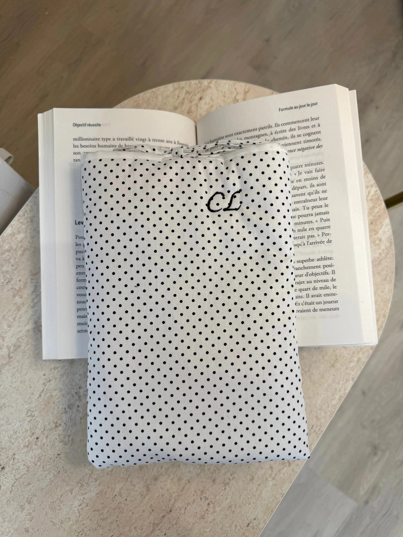 Pochette de livre Lune de pois