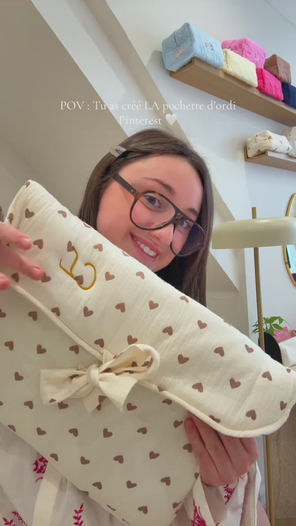 Vidéo réseaux sociaux accessoire brodé personnalisé pochette d'ordinateur
